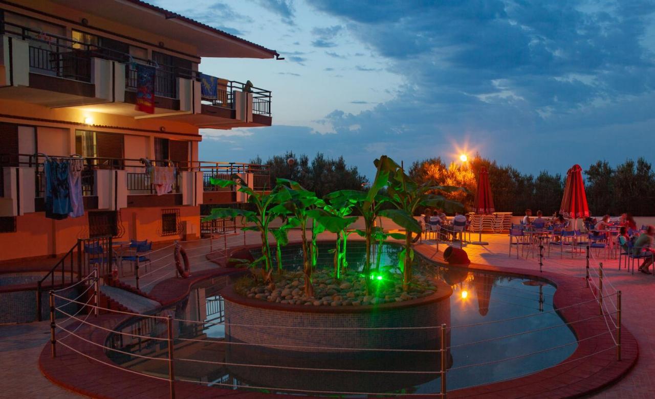 Villa Panorama Hotel Полихроно Екстериор снимка
