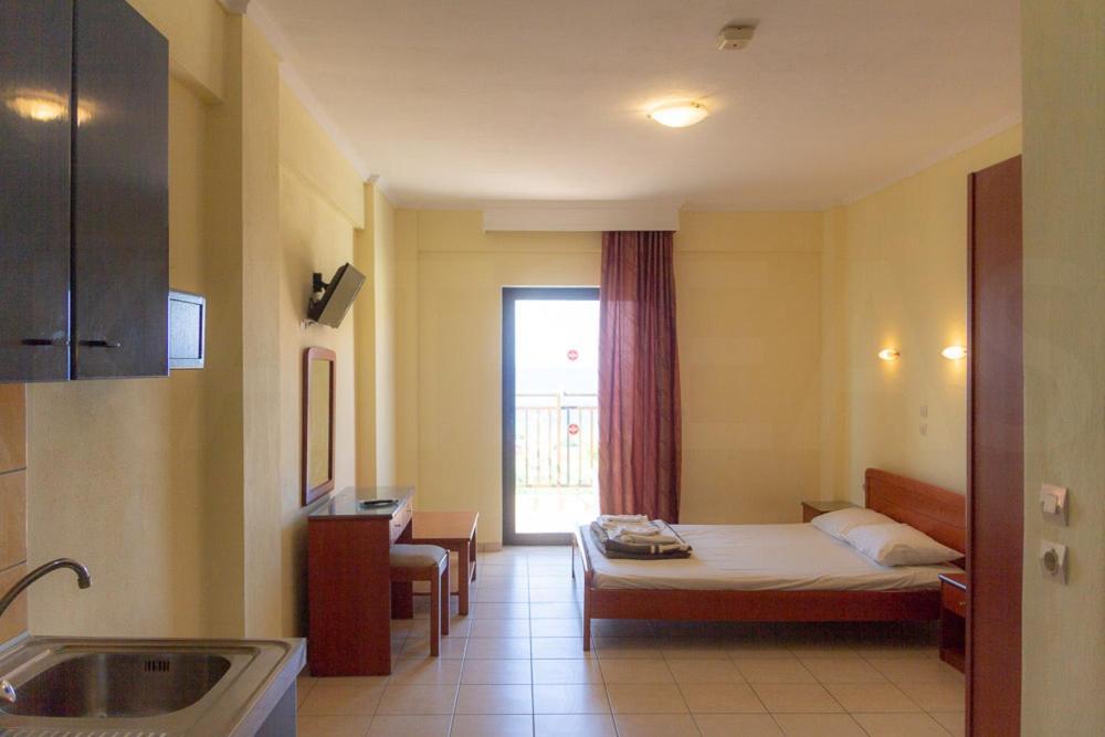 Villa Panorama Hotel Полихроно Екстериор снимка