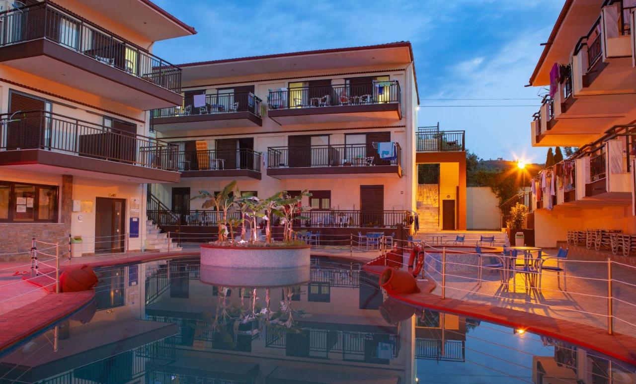 Villa Panorama Hotel Полихроно Екстериор снимка